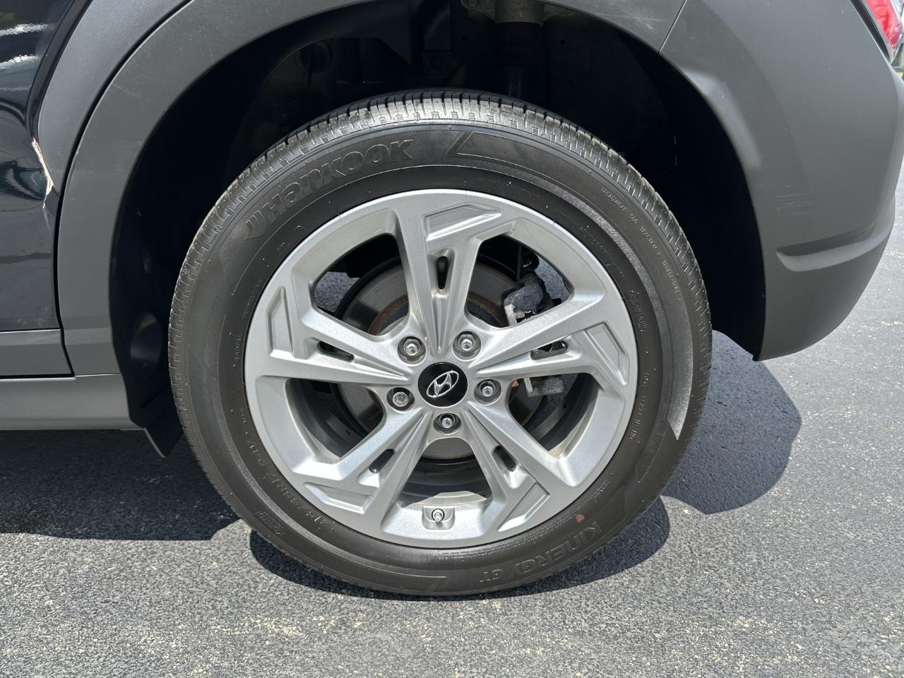 Hyundai Kona SEL AWD 2023