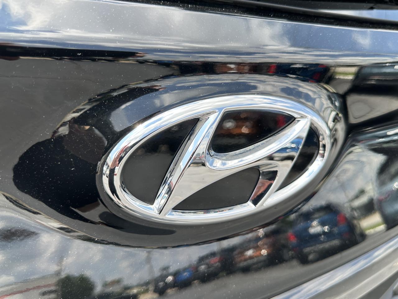 Hyundai Kona SEL AWD 2023
