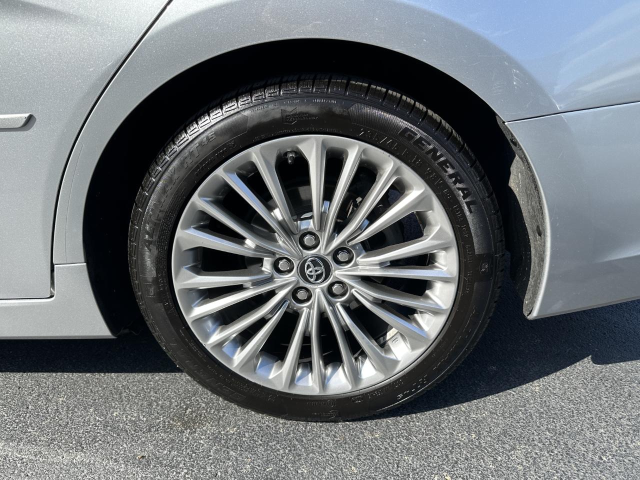 Toyota Avalon Limited 2019