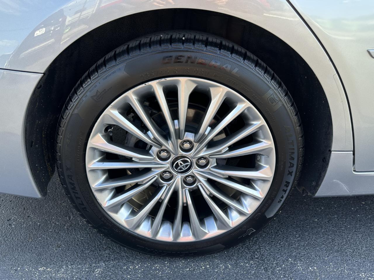Toyota Avalon Limited 2019