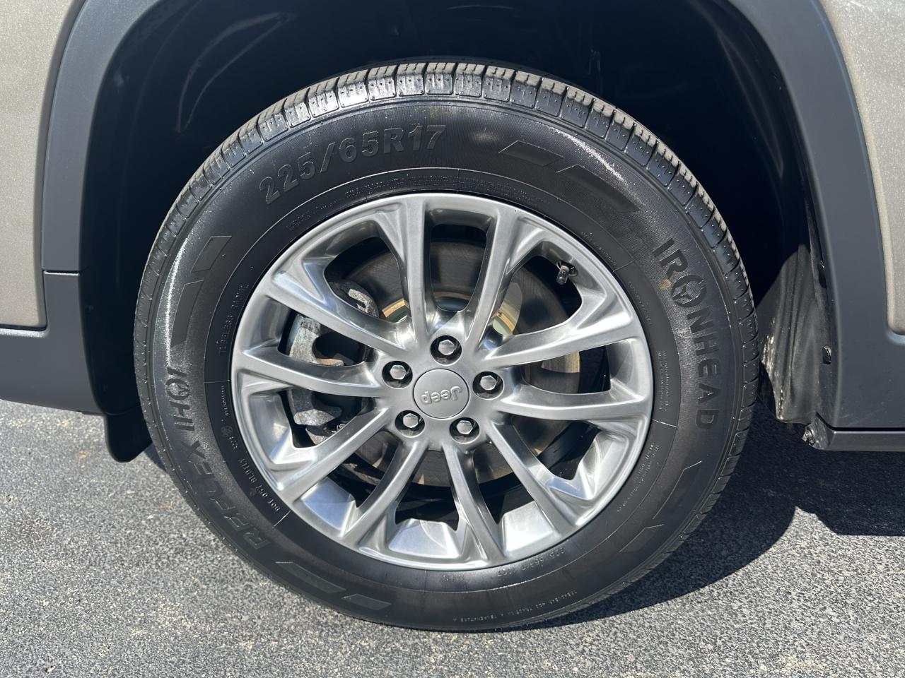 Jeep Cherokee Latitude Lux 4x4 2021