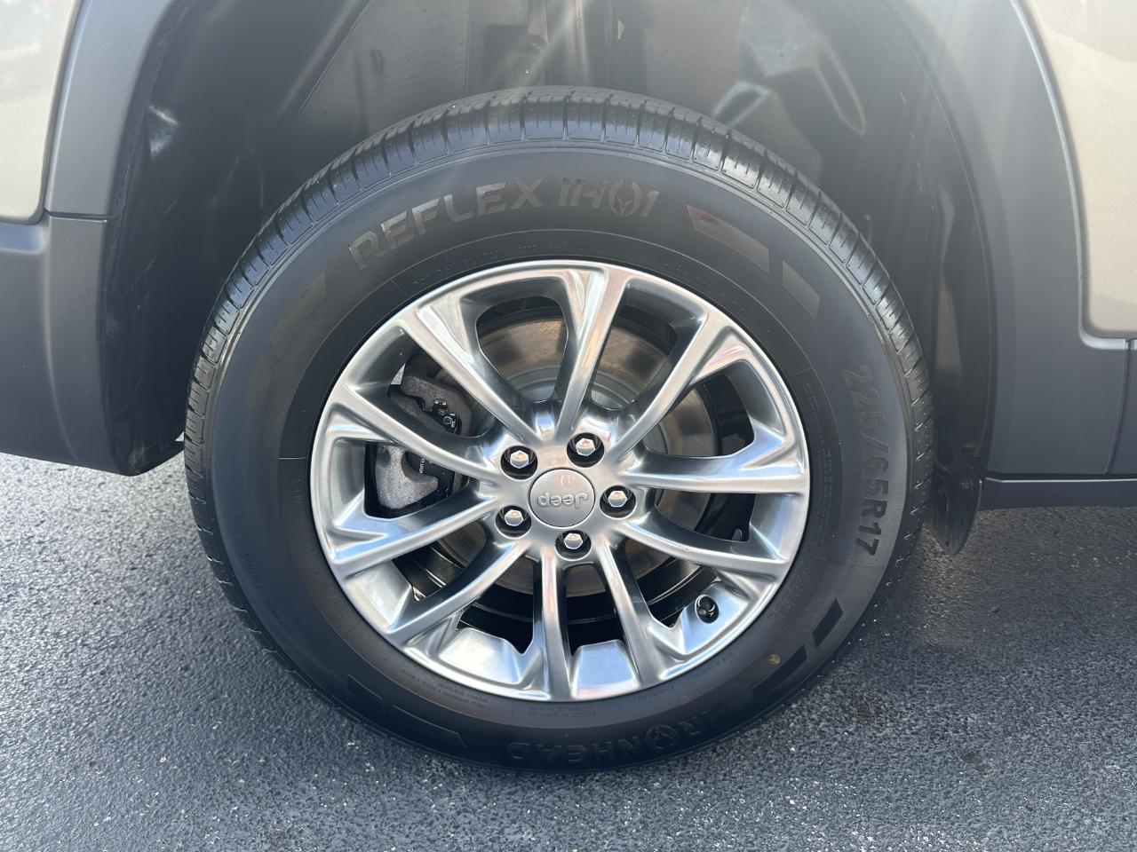 Jeep Cherokee Latitude Lux 4x4 2021