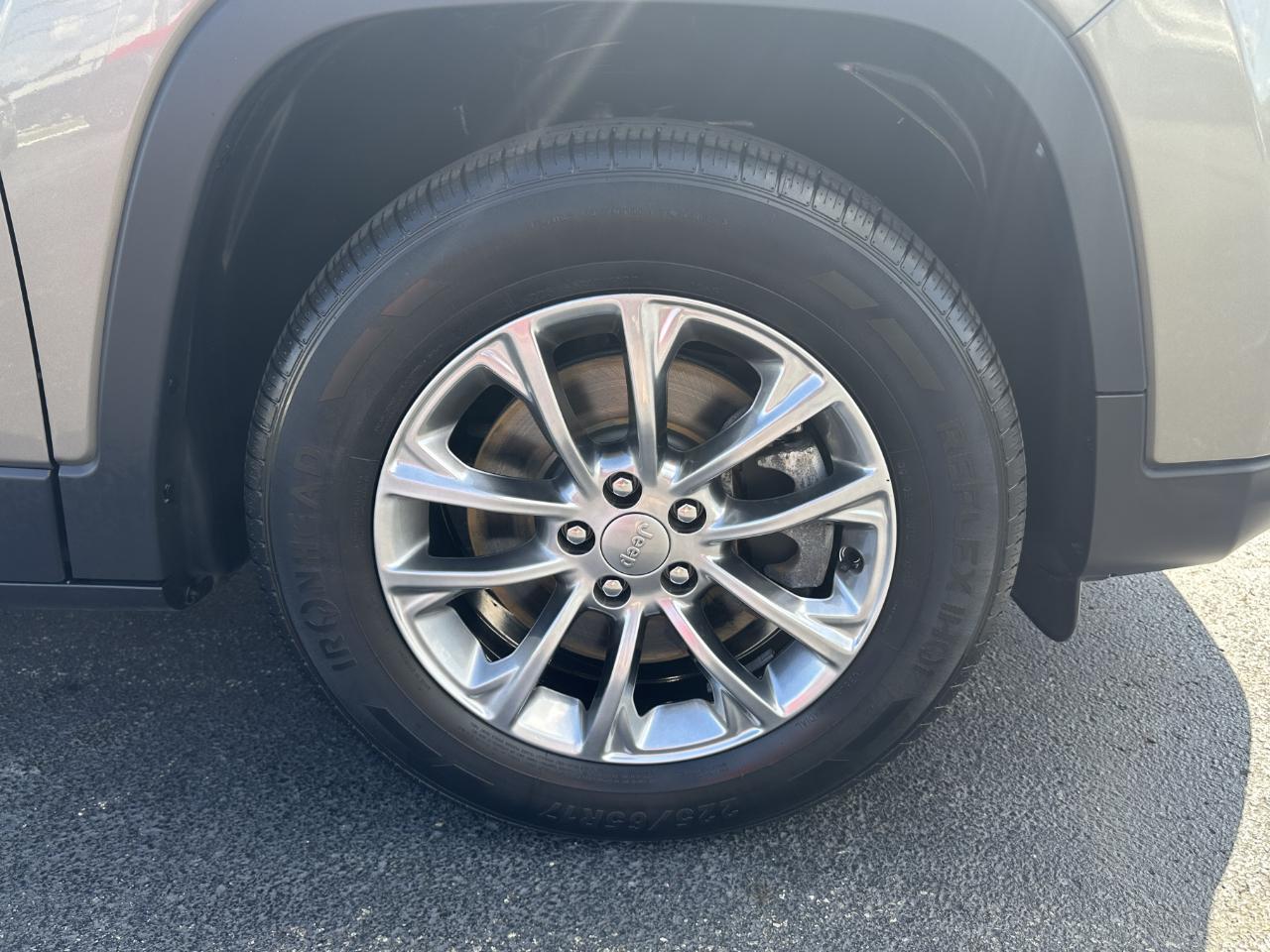 Jeep Cherokee Latitude Lux 4x4 2021