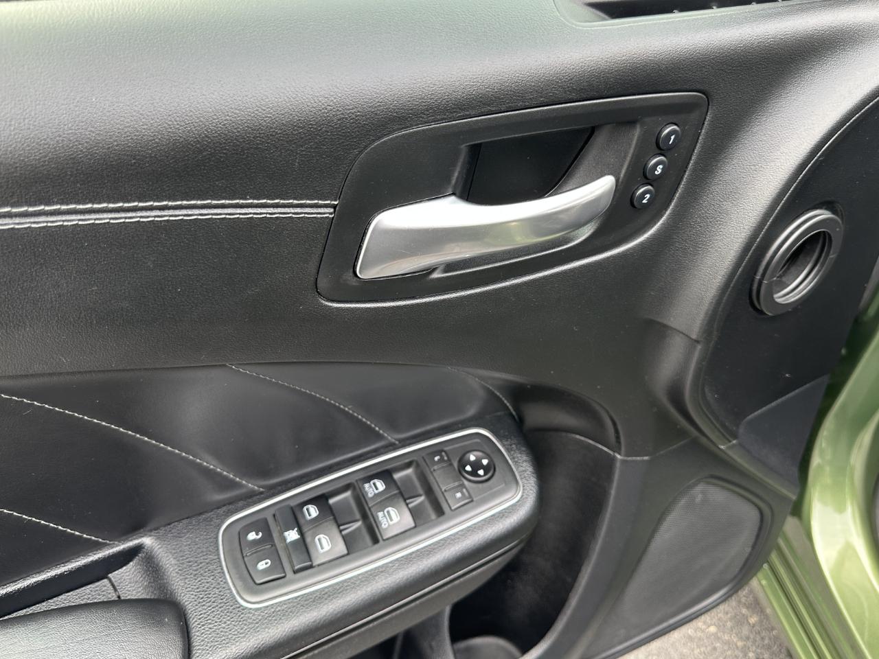 Dodge Charger 4dr Sdn SXT Plus AWD 2020
