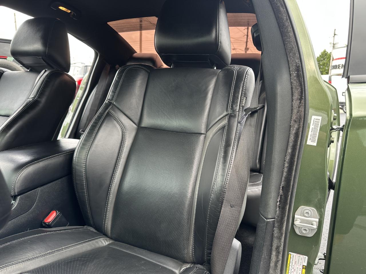 Dodge Charger 4dr Sdn SXT Plus AWD 2020