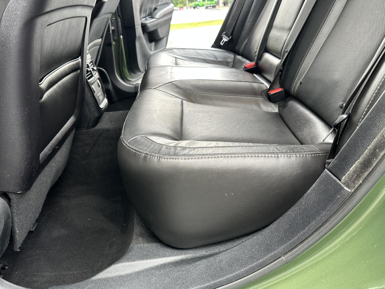 Dodge Charger 4dr Sdn SXT Plus AWD 2020