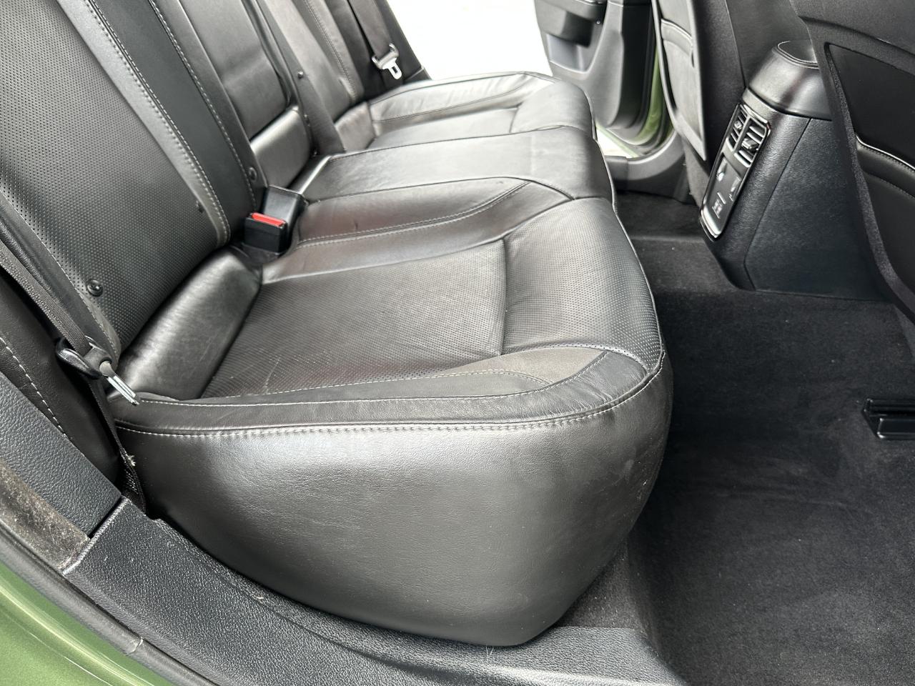 Dodge Charger 4dr Sdn SXT Plus AWD 2020