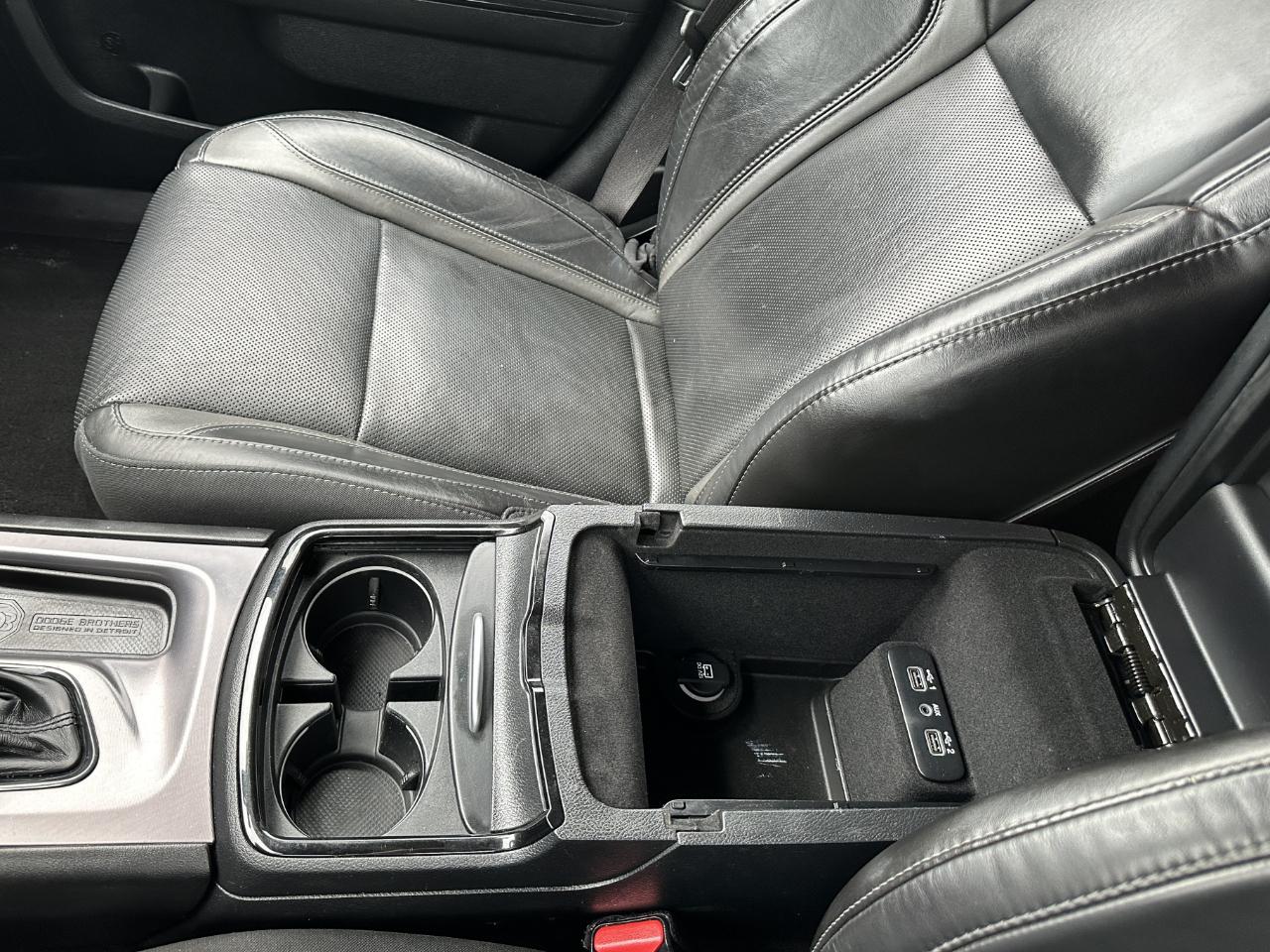 Dodge Charger 4dr Sdn SXT Plus AWD 2020