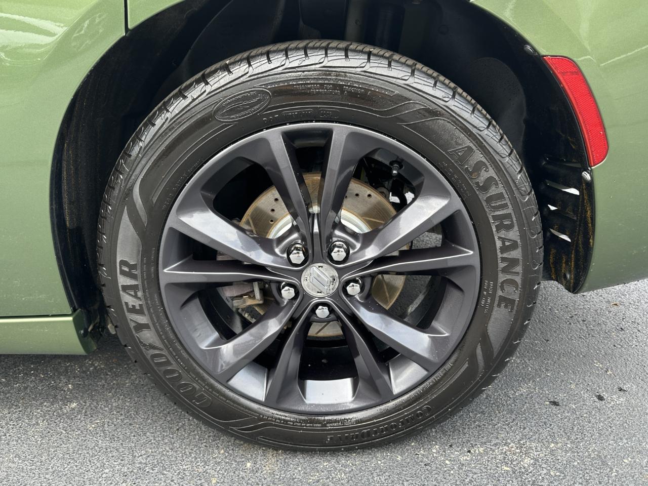 Dodge Charger 4dr Sdn SXT Plus AWD 2020