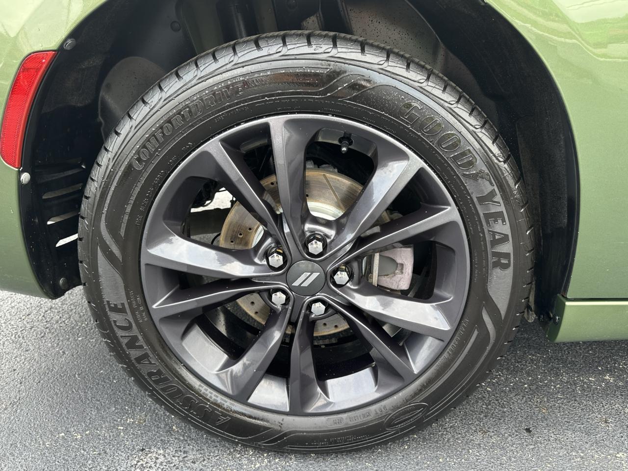 Dodge Charger 4dr Sdn SXT Plus AWD 2020