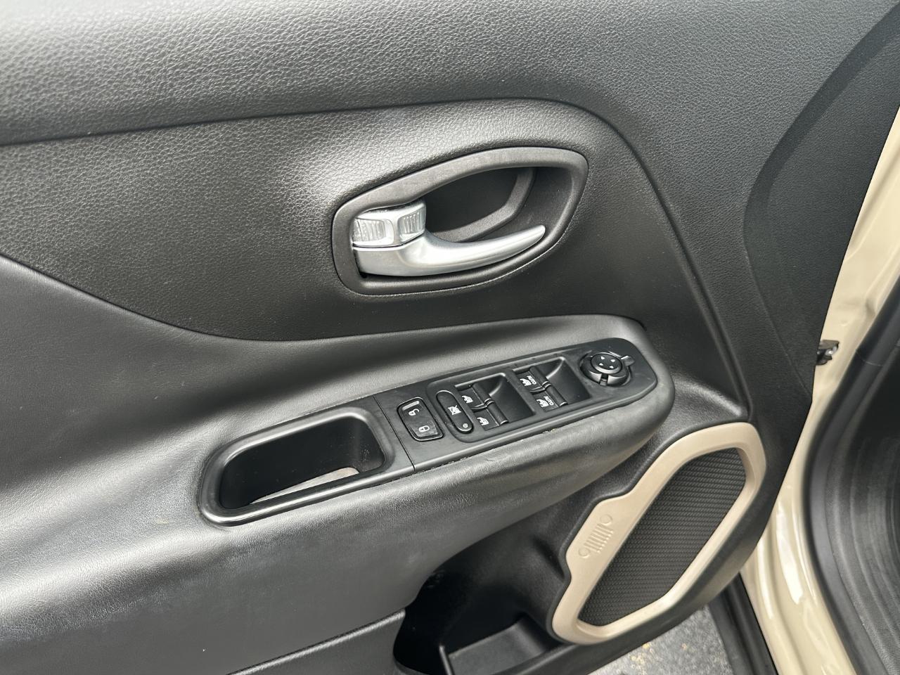 Jeep Renegade Limited 4x4 2015