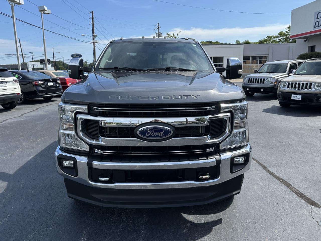 Ford F-350 SD XLT Crew Cab 4WD 2022