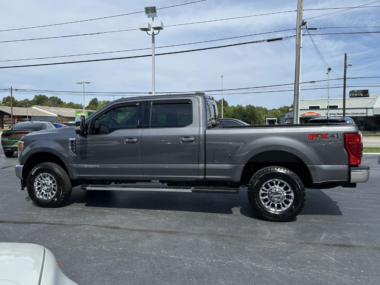 Ford F-350 SD XLT Crew Cab 4WD 2022