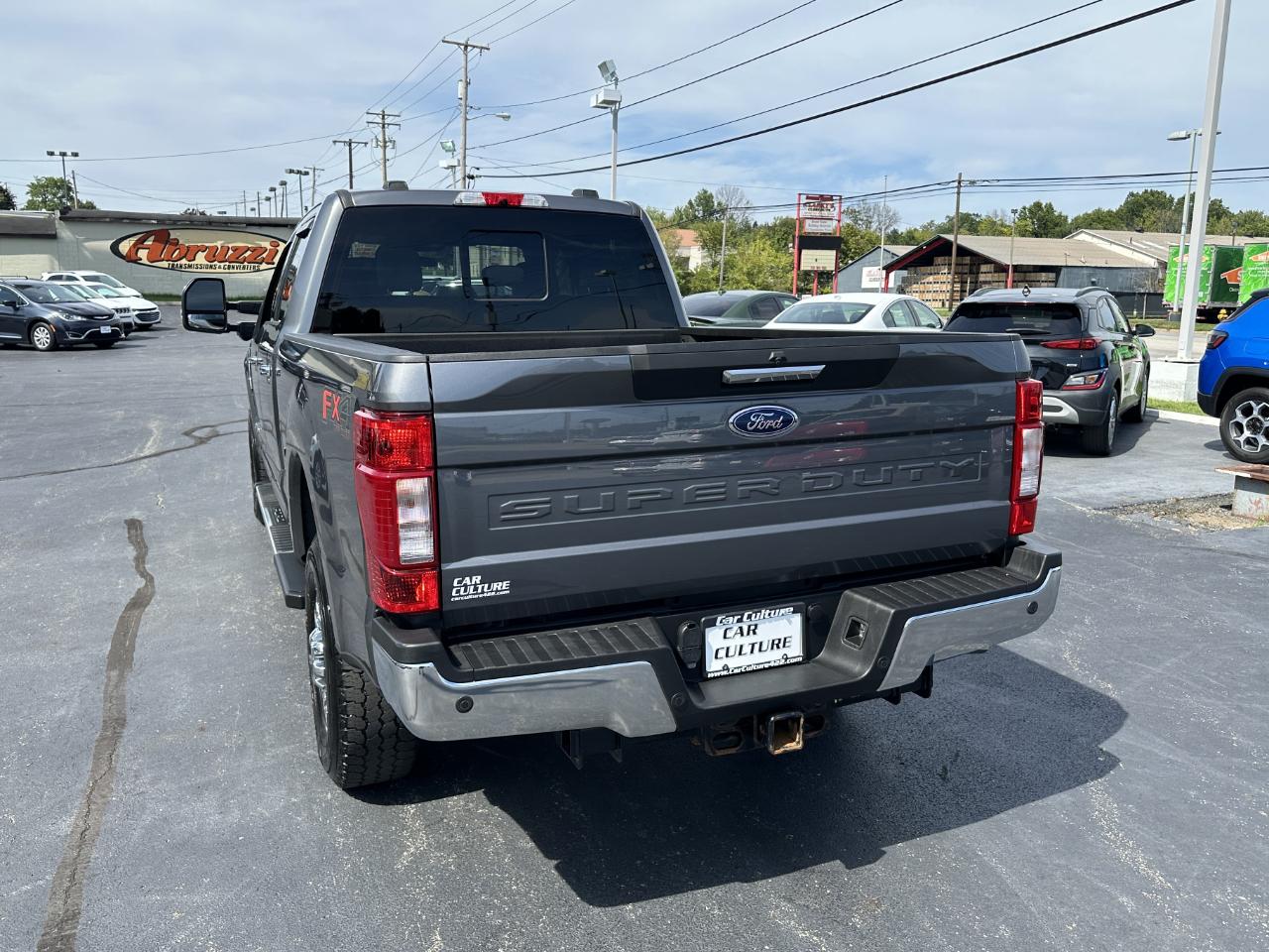 Ford F-350 SD XLT Crew Cab 4WD 2022