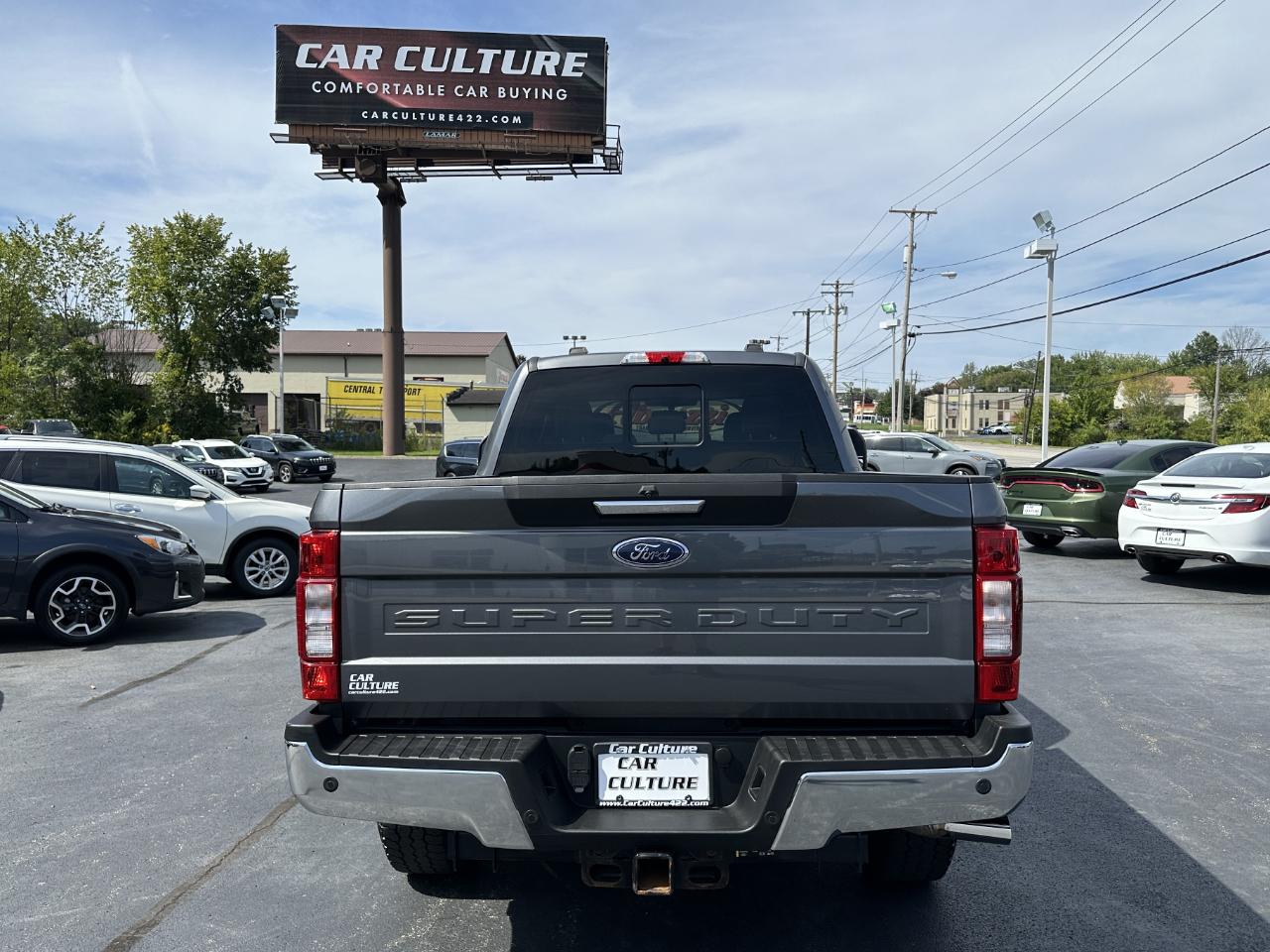 Ford F-350 SD XLT Crew Cab 4WD 2022