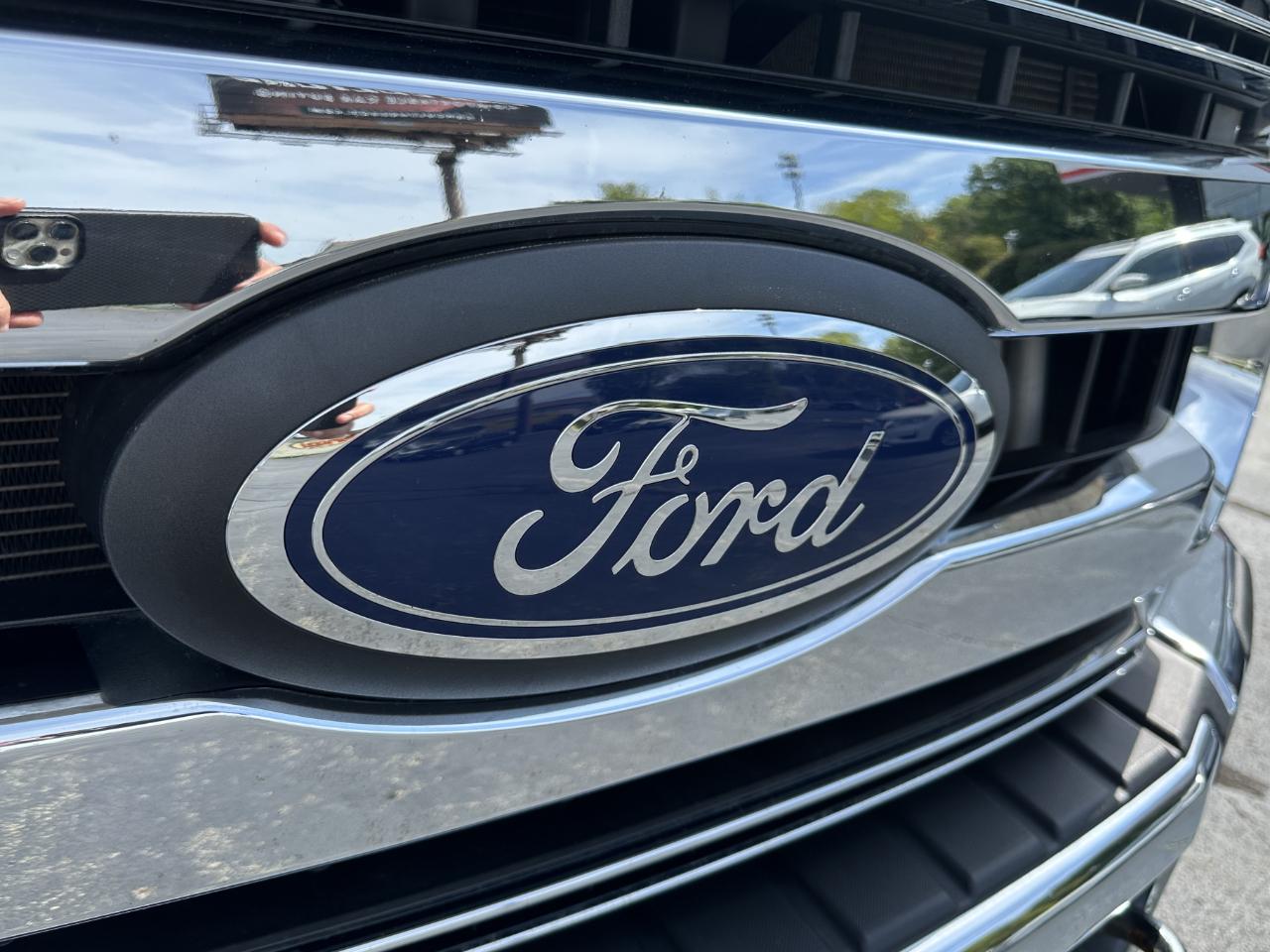 Ford F-350 SD XLT Crew Cab 4WD 2022