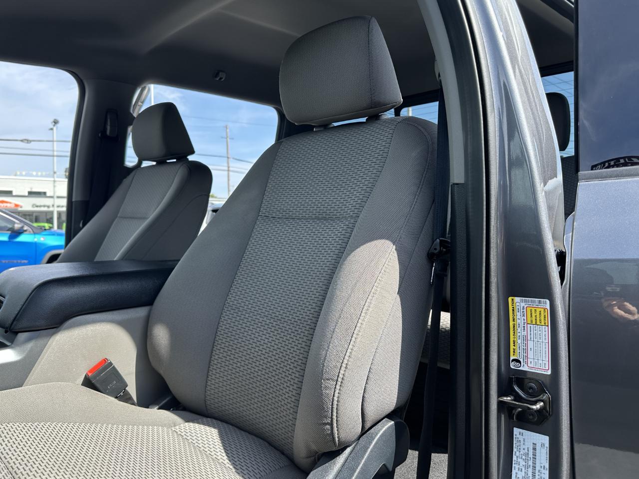 Ford F-350 SD XLT Crew Cab 4WD 2022