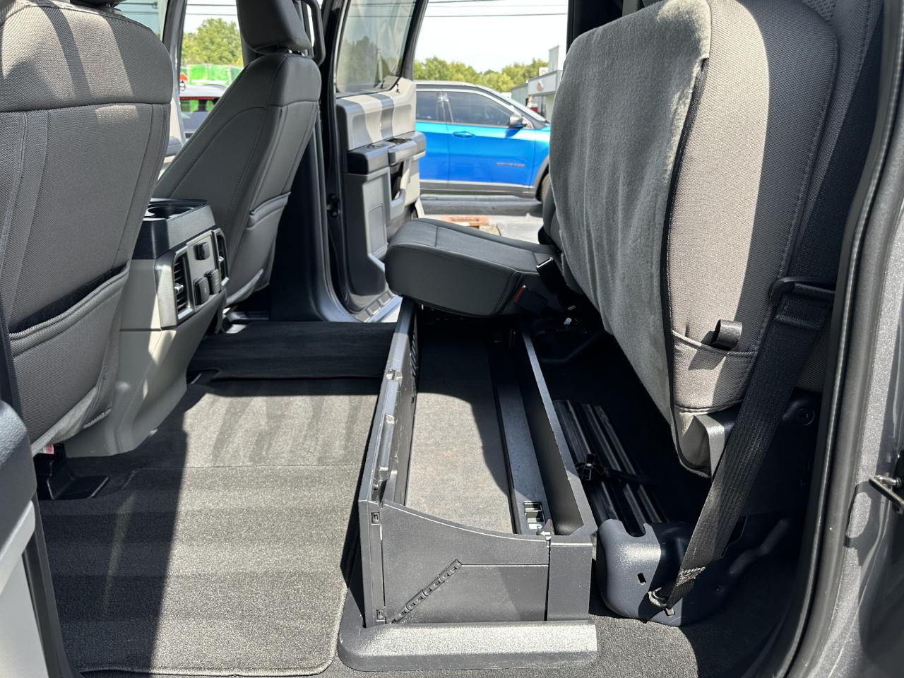 Ford F-350 SD XLT Crew Cab 4WD 2022