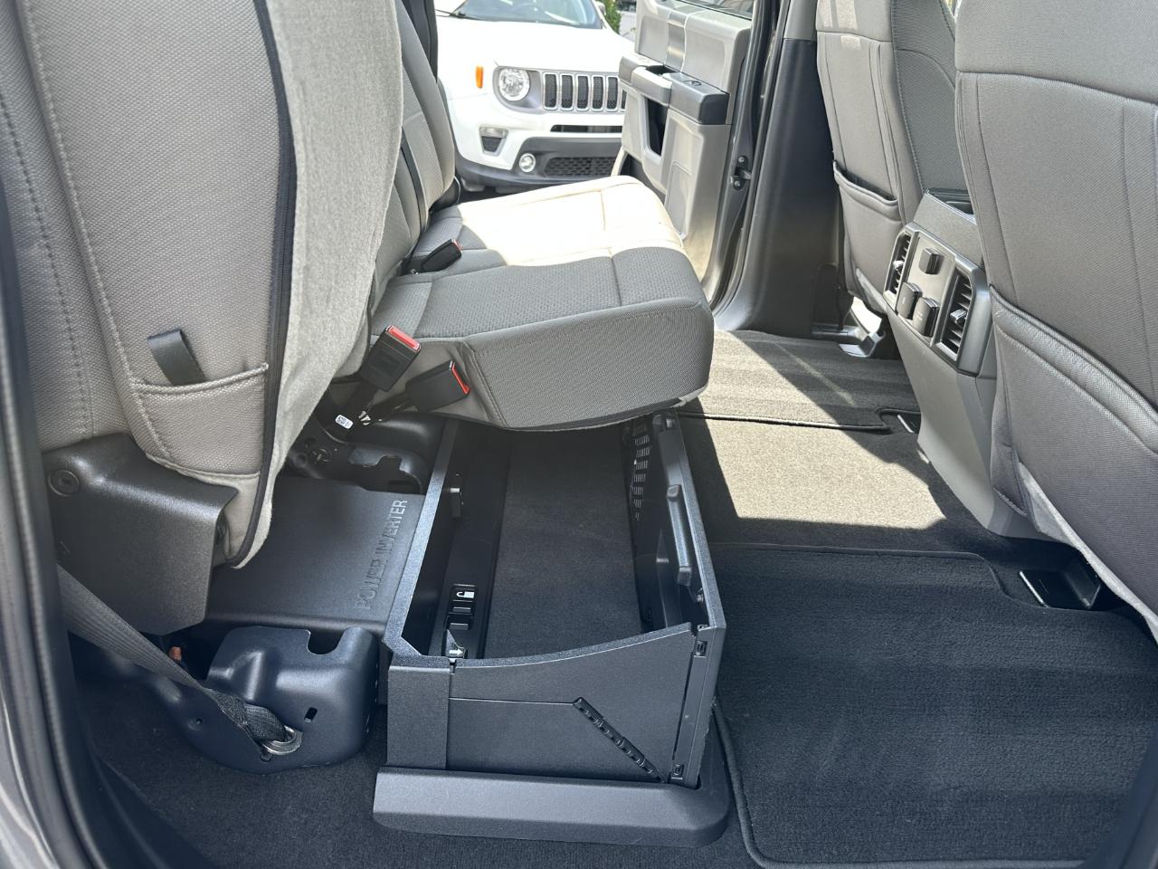 Ford F-350 SD XLT Crew Cab 4WD 2022