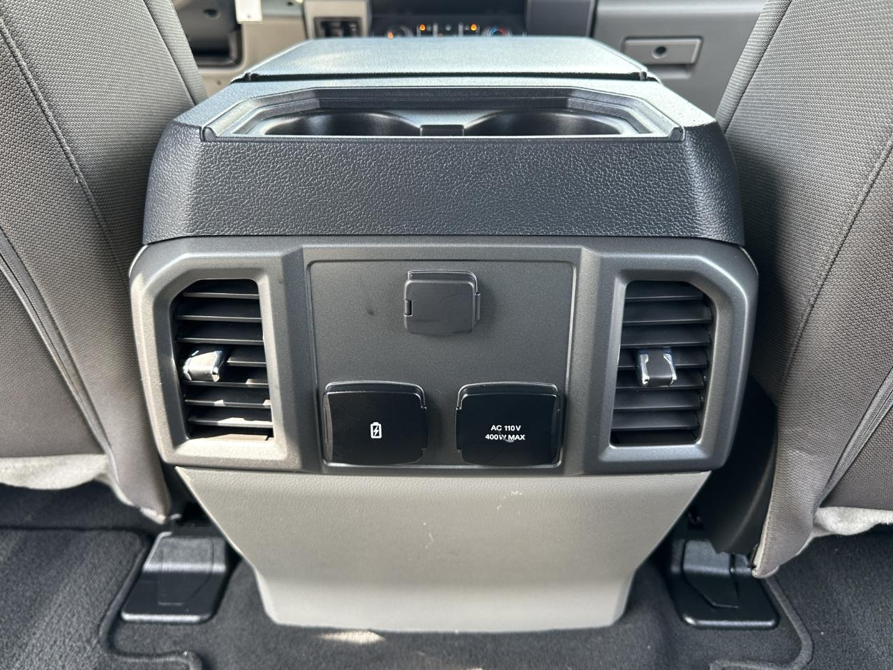 Ford F-350 SD XLT Crew Cab 4WD 2022