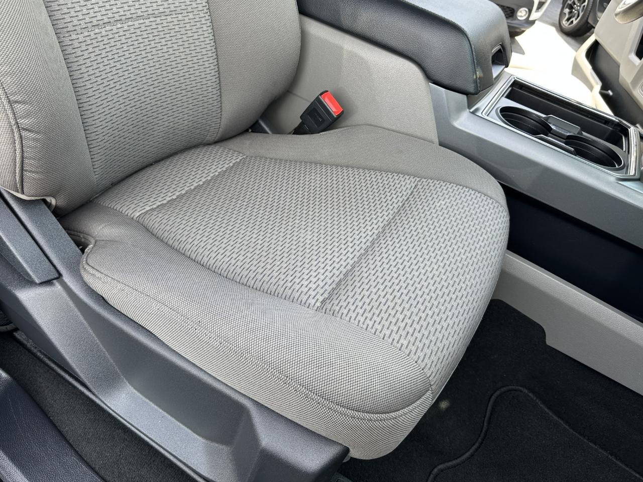 Ford F-350 SD XLT Crew Cab 4WD 2022