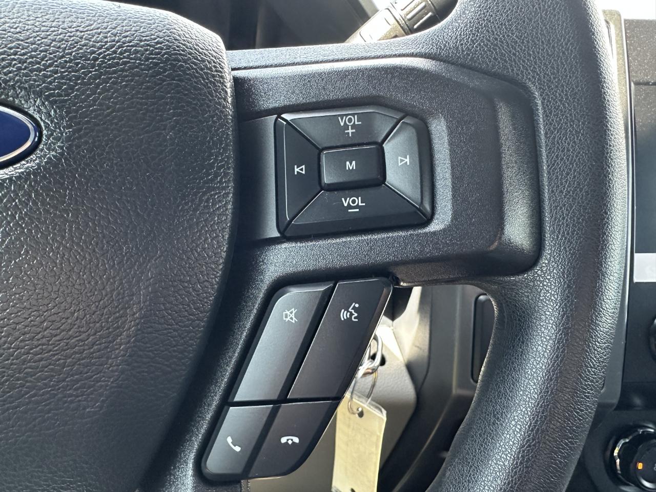 Ford F-350 SD XLT Crew Cab 4WD 2022
