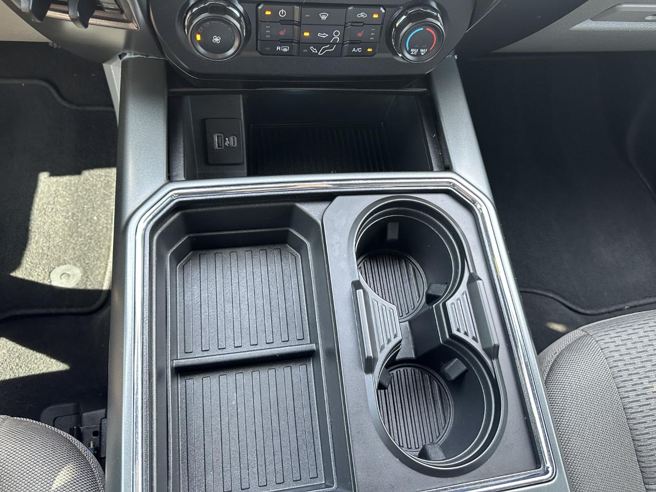 Ford F-350 SD XLT Crew Cab 4WD 2022