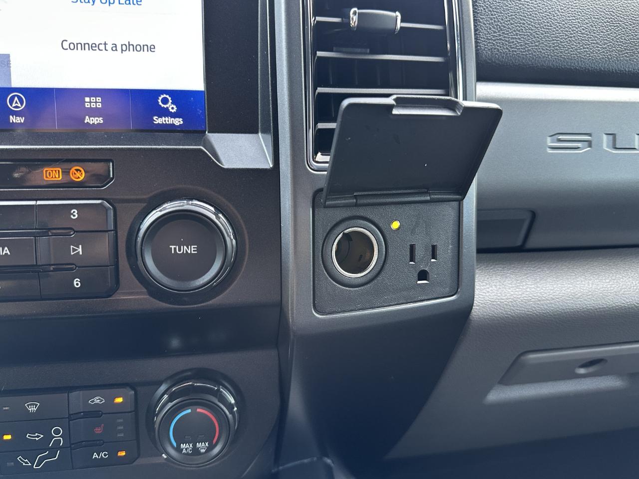 Ford F-350 SD XLT Crew Cab 4WD 2022