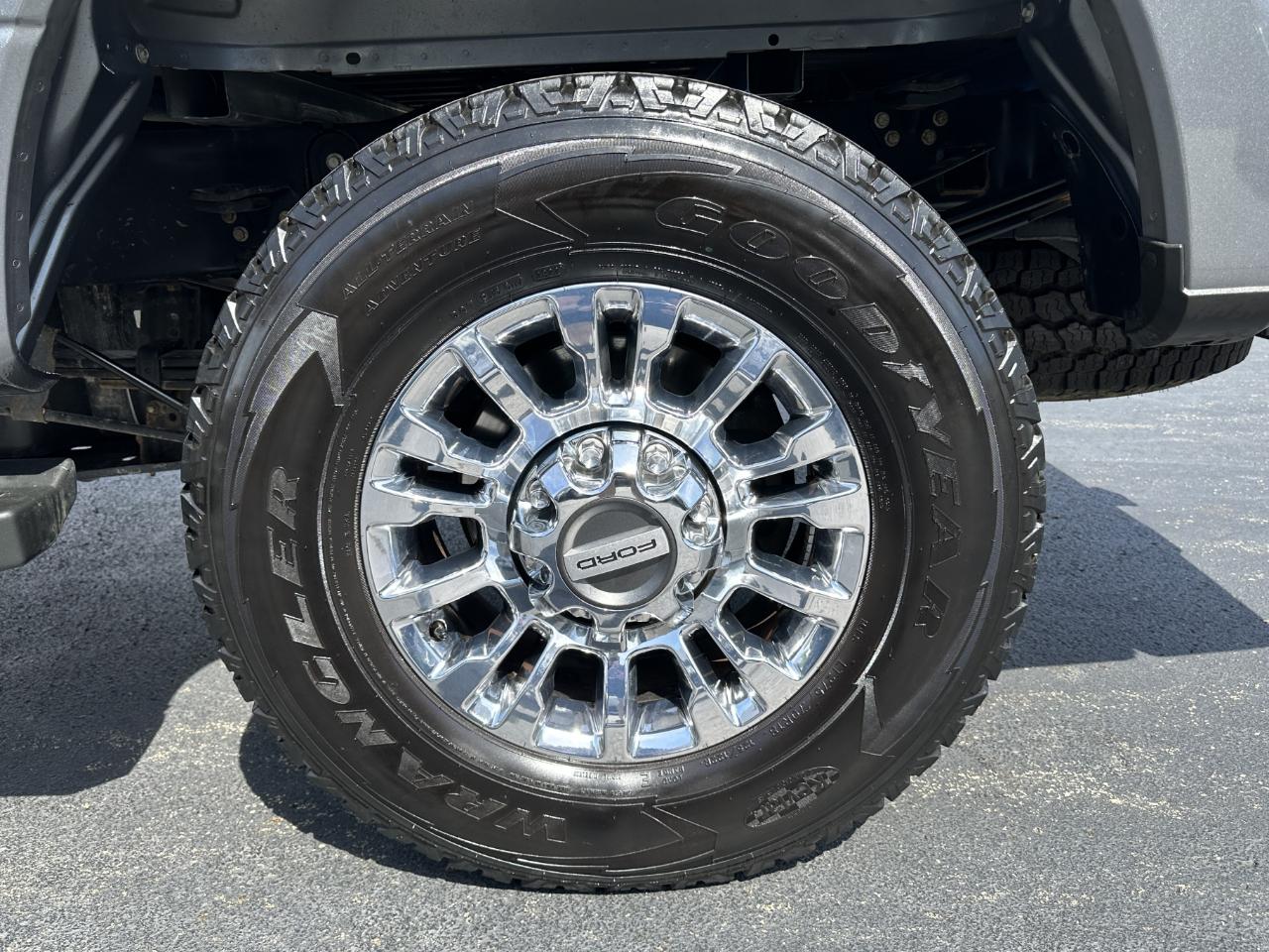 Ford F-350 SD XLT Crew Cab 4WD 2022
