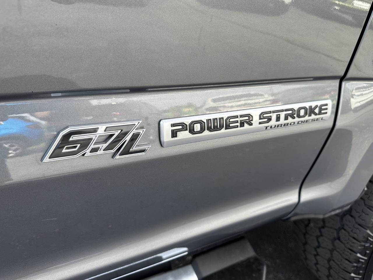 Ford F-350 SD XLT Crew Cab 4WD 2022