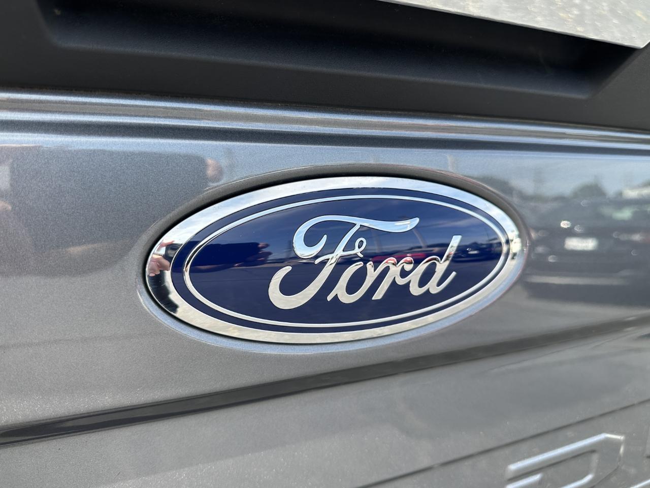 Ford F-350 SD XLT Crew Cab 4WD 2022