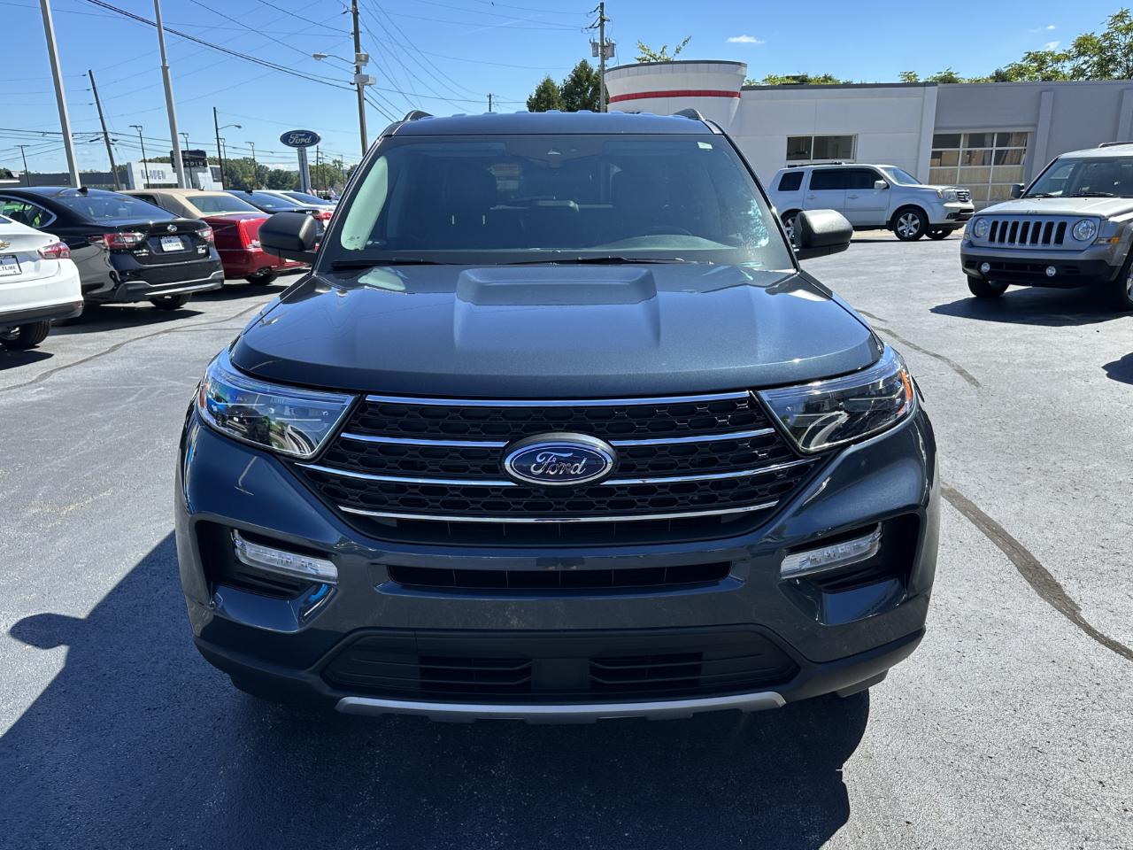 Ford Explorer 4dr XLT 4WD 2022