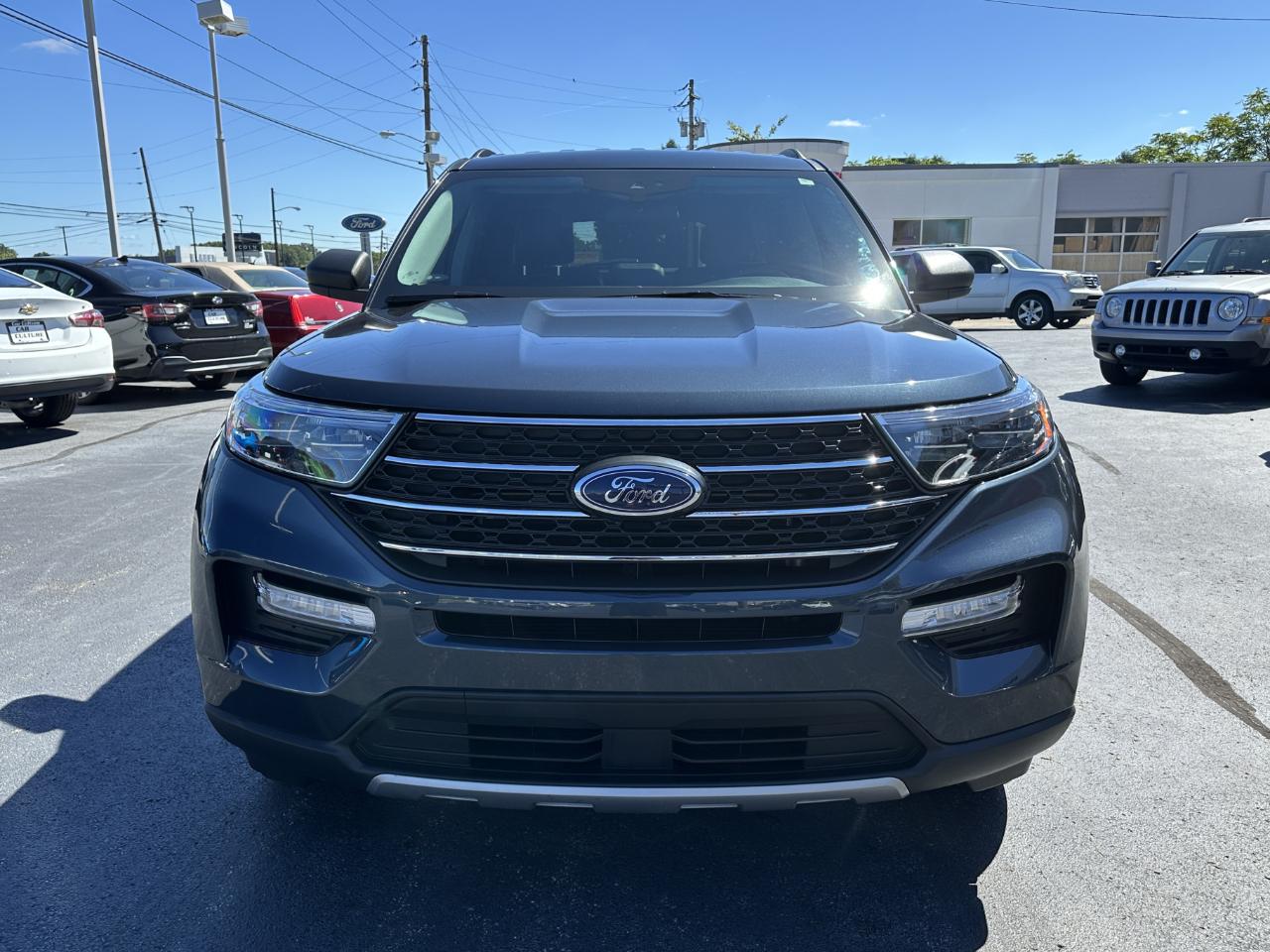 Ford Explorer 4dr XLT 4WD 2022