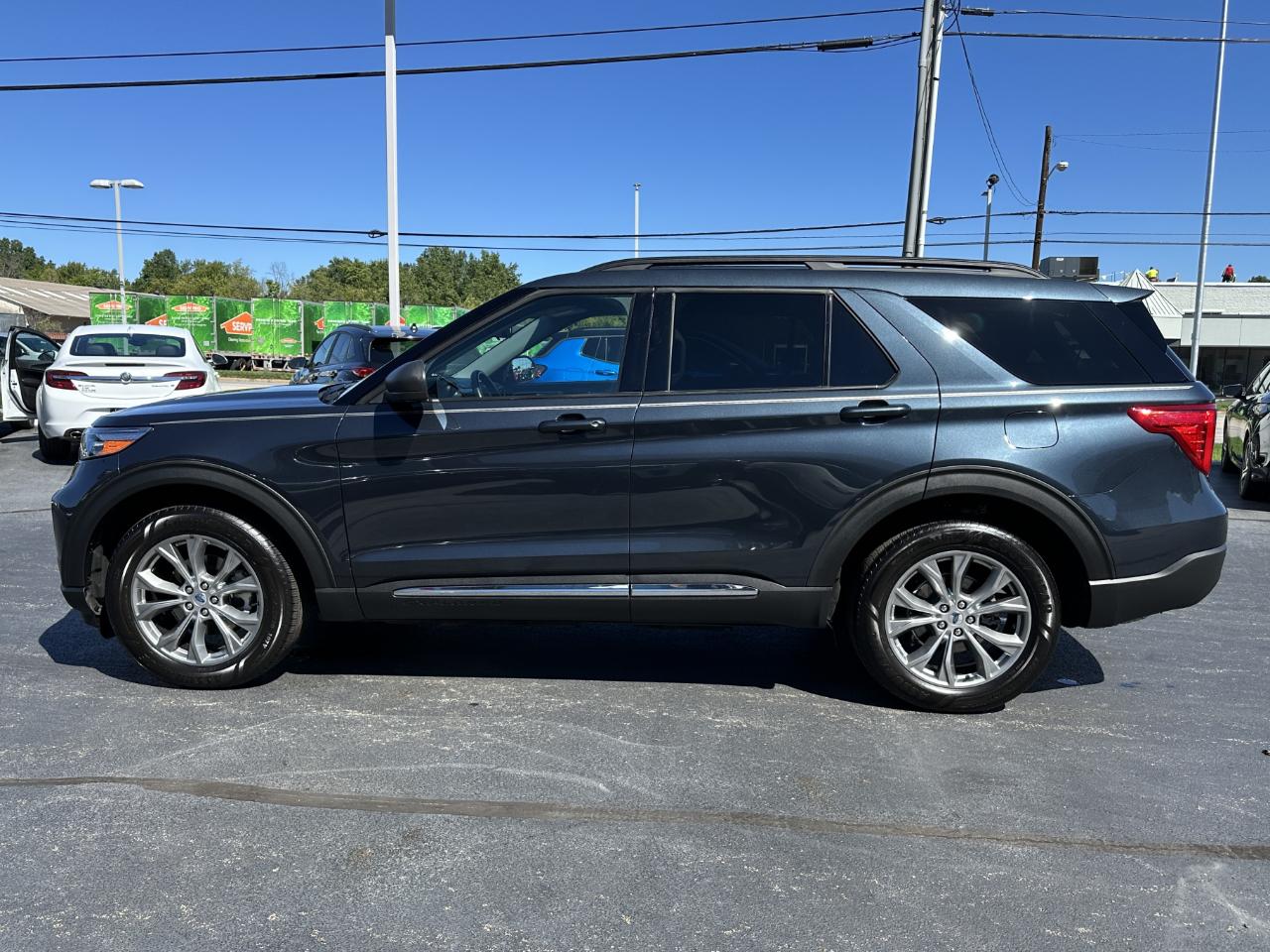 Ford Explorer 4dr XLT 4WD 2022