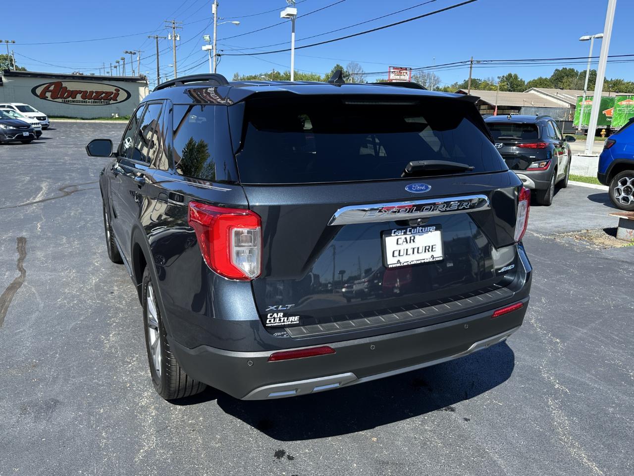 Ford Explorer 4dr XLT 4WD 2022