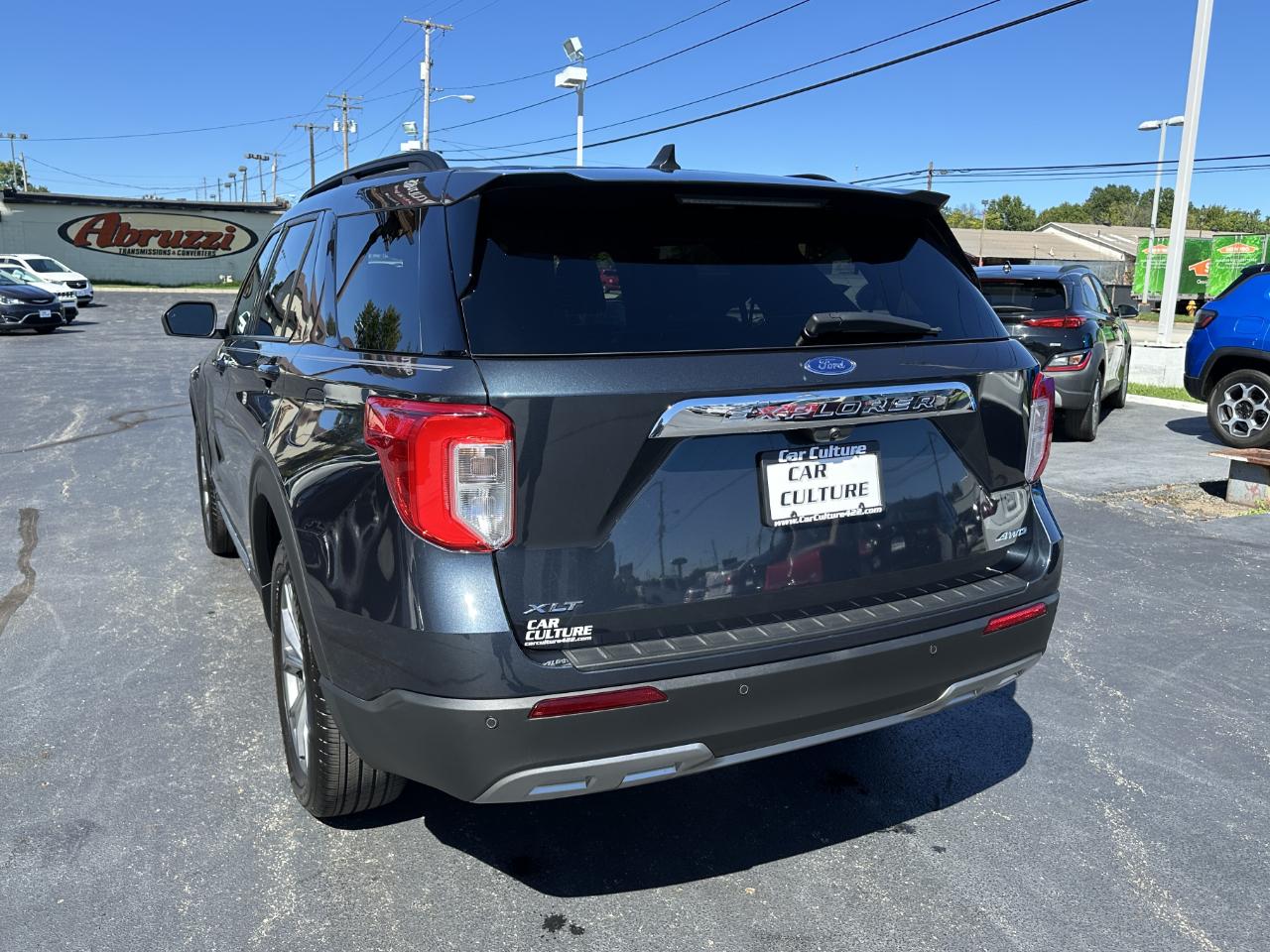 Ford Explorer 4dr XLT 4WD 2022