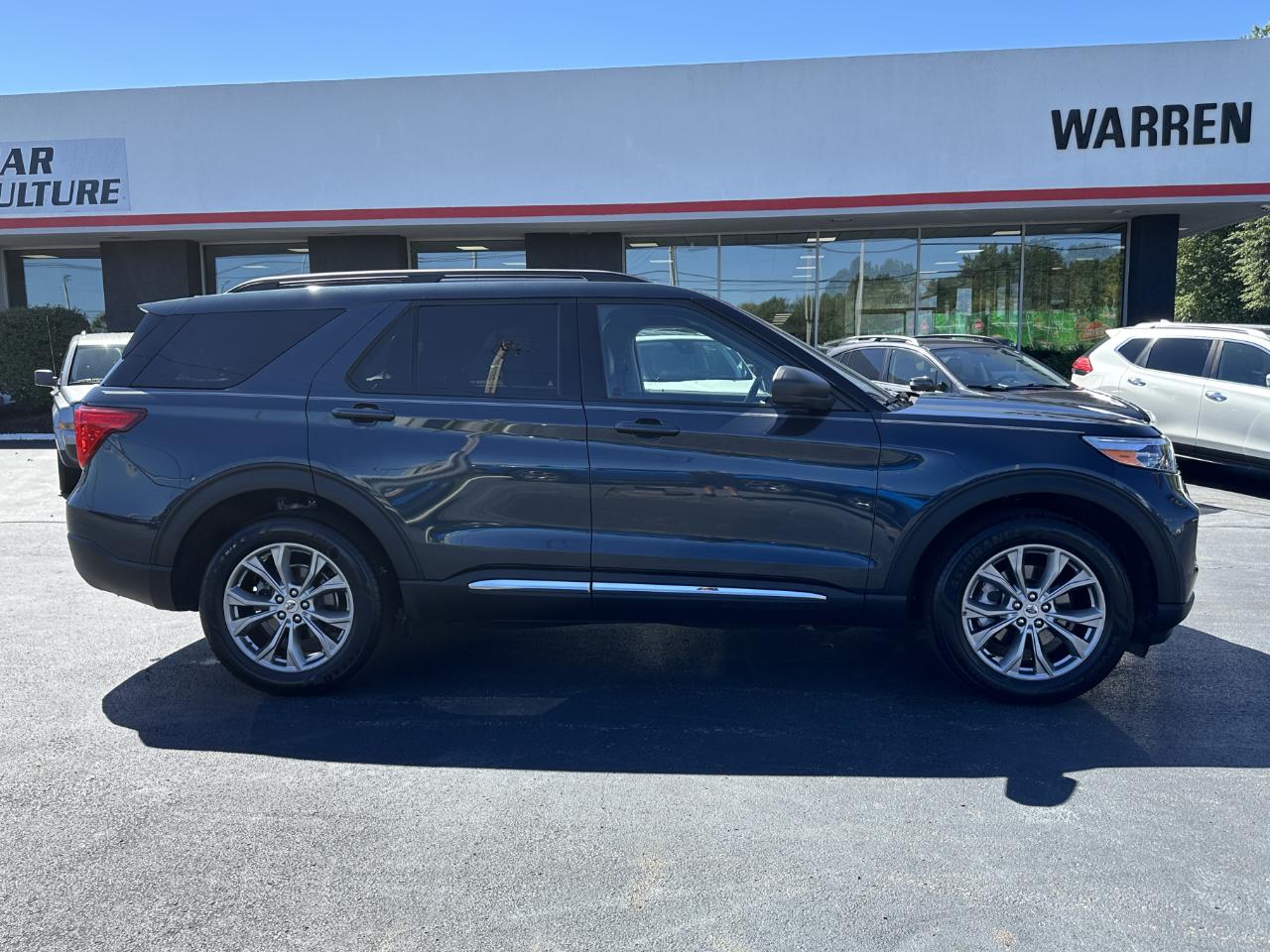 Ford Explorer 4dr XLT 4WD 2022