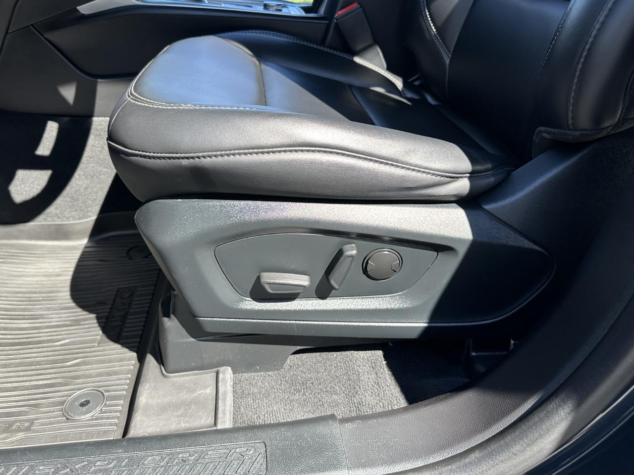 Ford Explorer 4dr XLT 4WD 2022