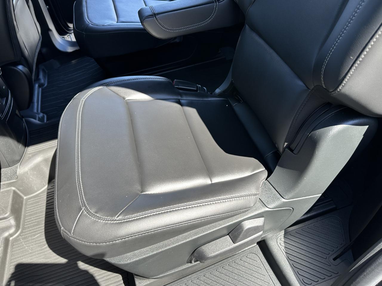 Ford Explorer 4dr XLT 4WD 2022