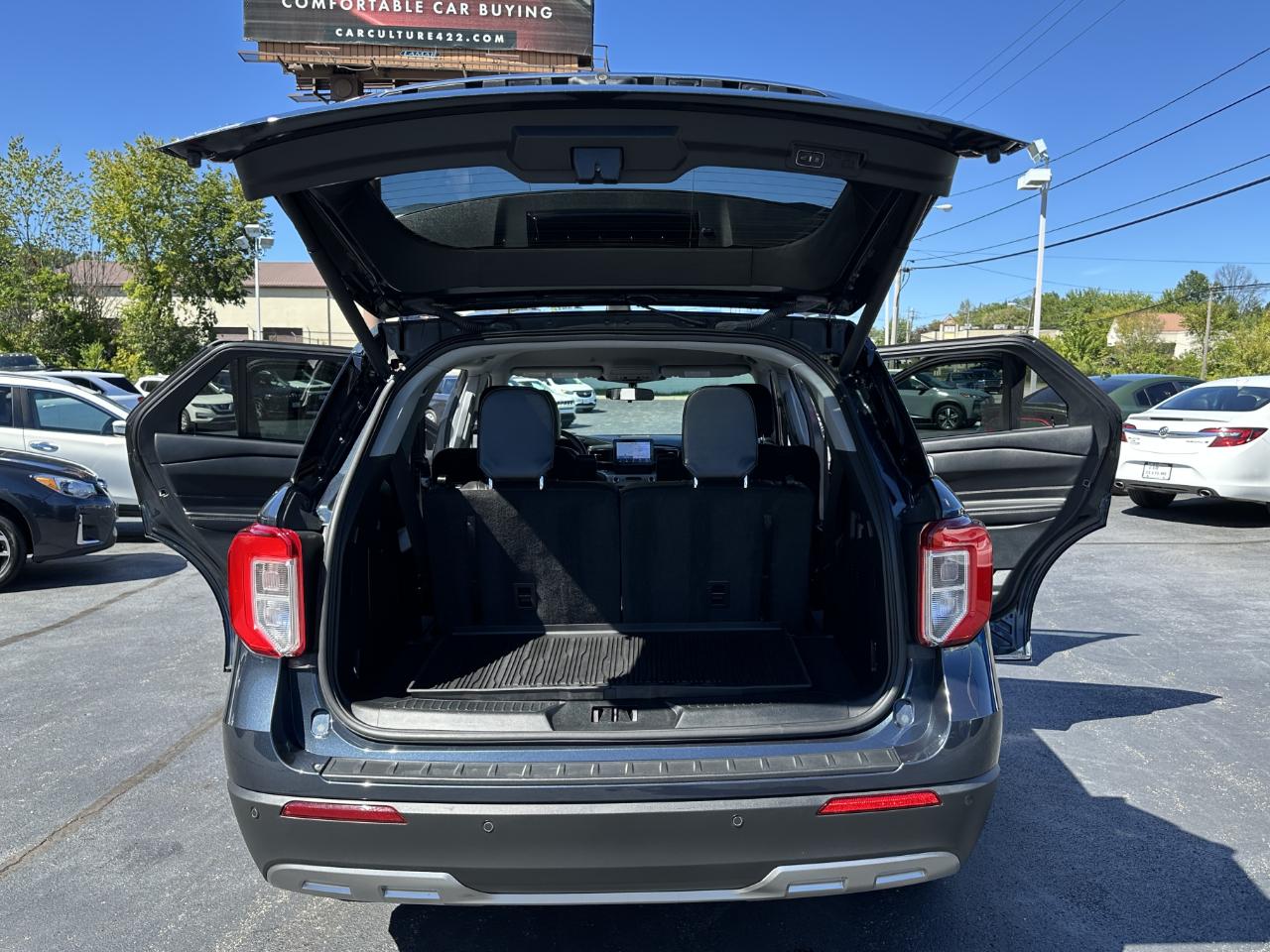 Ford Explorer 4dr XLT 4WD 2022
