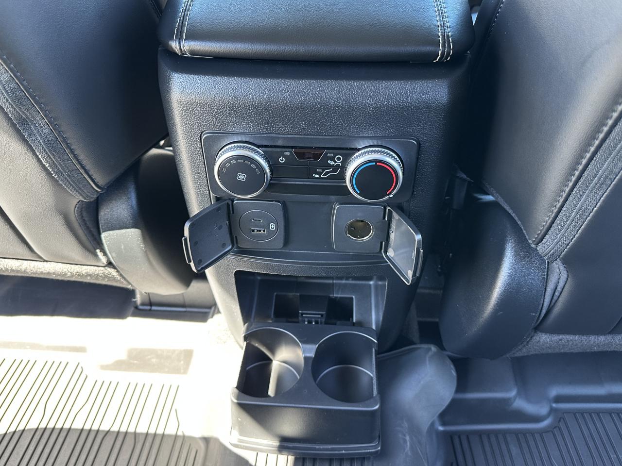 Ford Explorer 4dr XLT 4WD 2022