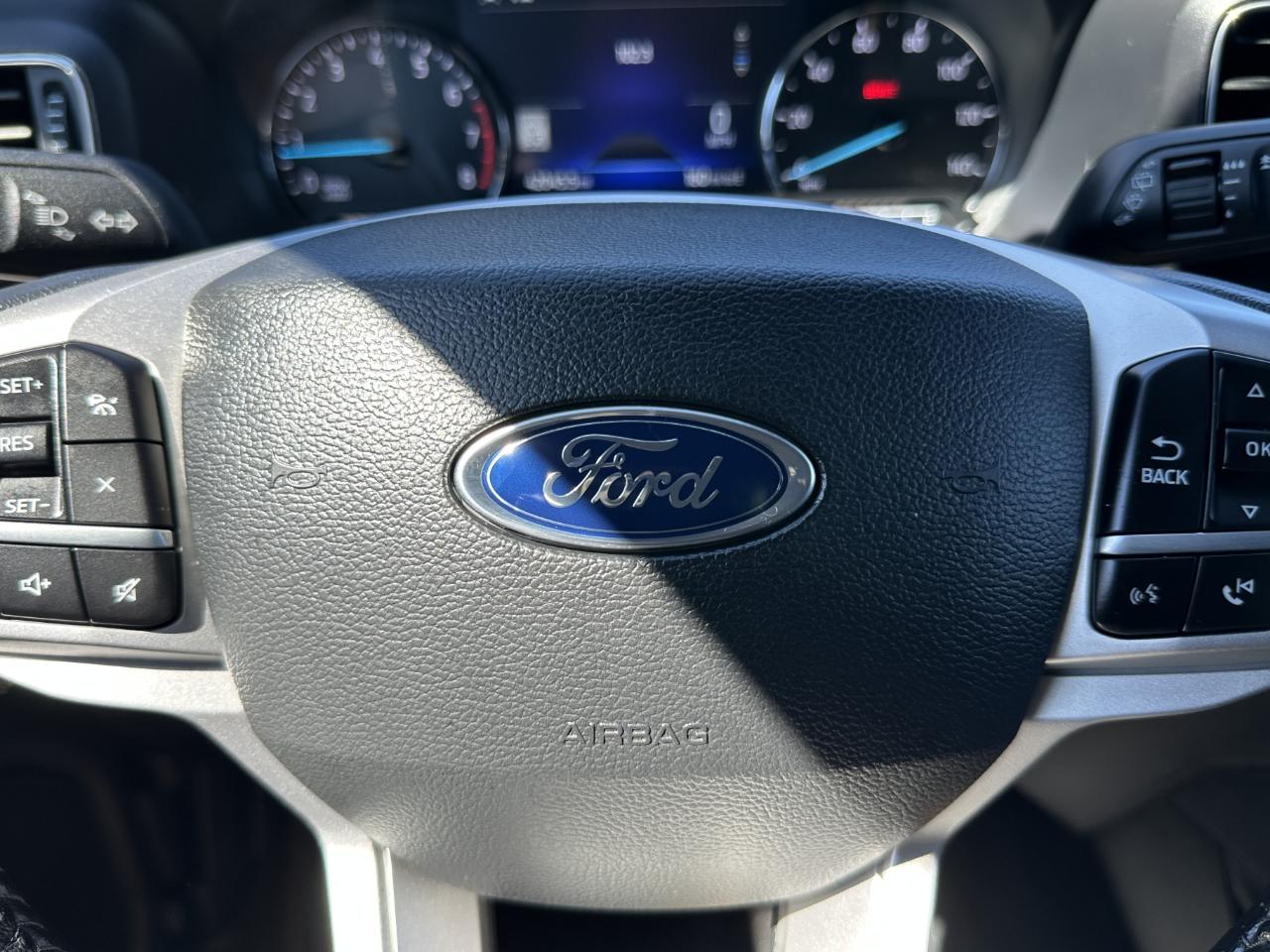 Ford Explorer 4dr XLT 4WD 2022