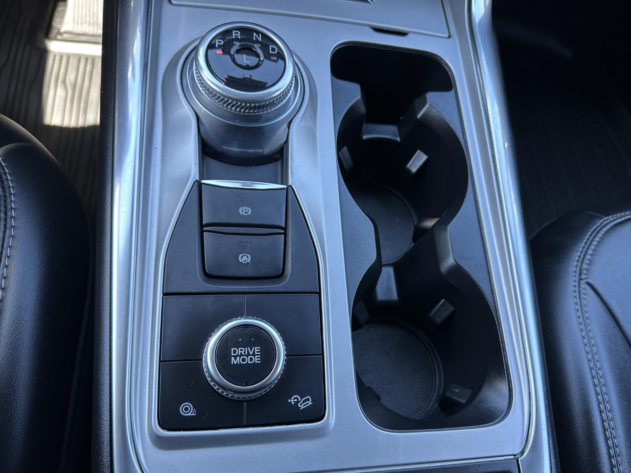 Ford Explorer 4dr XLT 4WD 2022