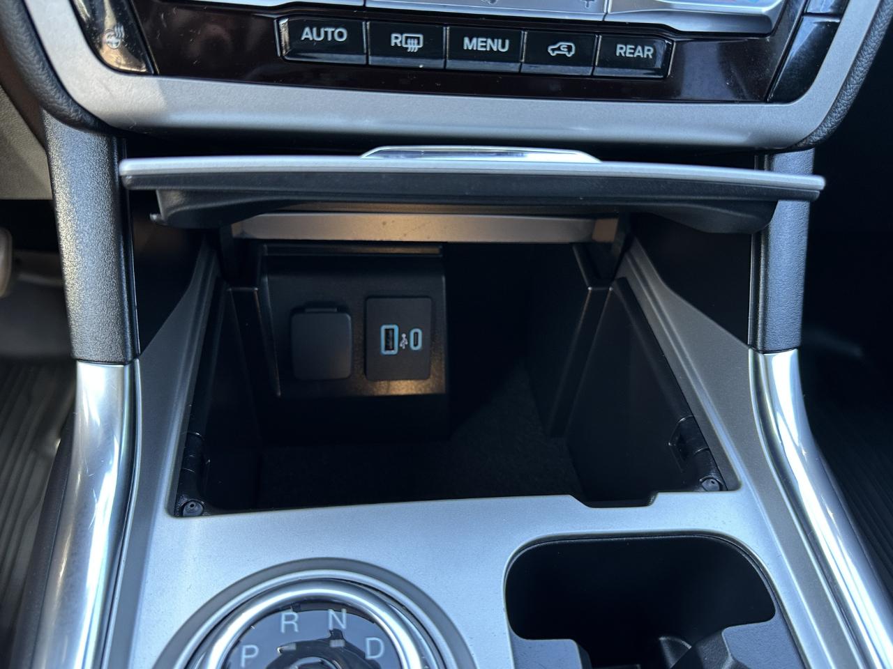 Ford Explorer 4dr XLT 4WD 2022