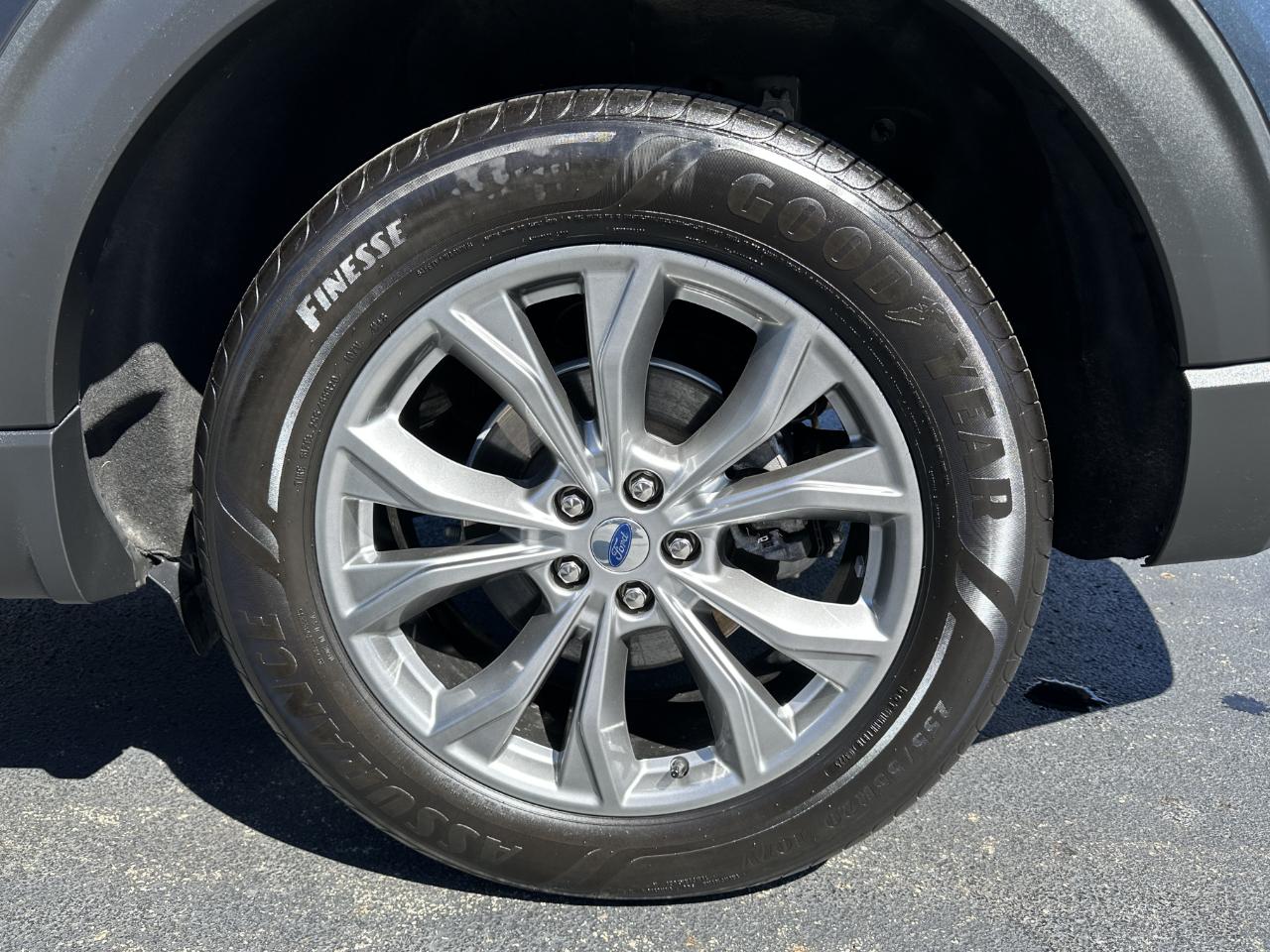 Ford Explorer 4dr XLT 4WD 2022