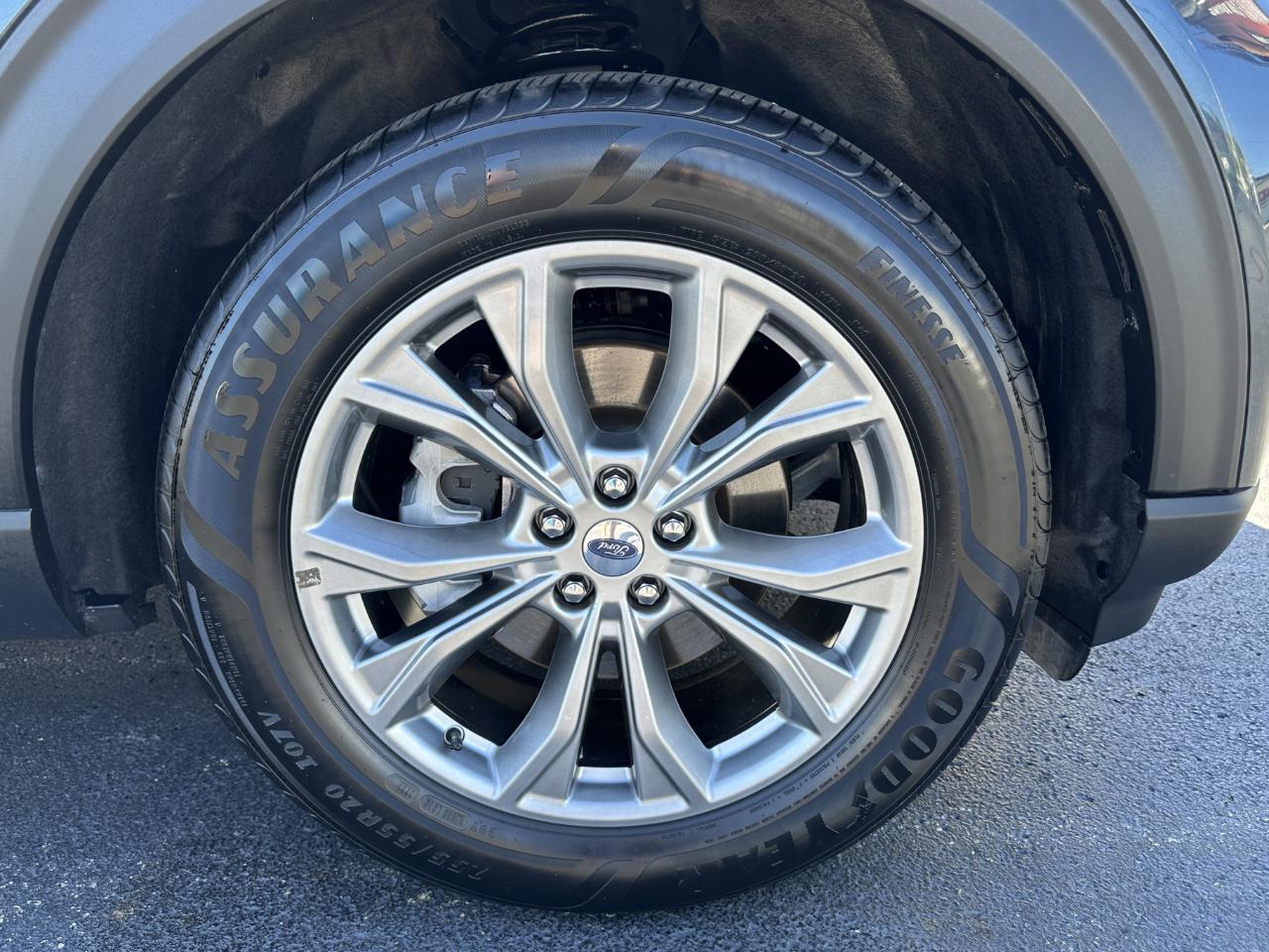 Ford Explorer 4dr XLT 4WD 2022