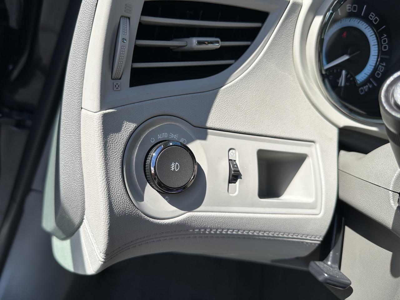 Buick LaCrosse 4D Sedan 2012