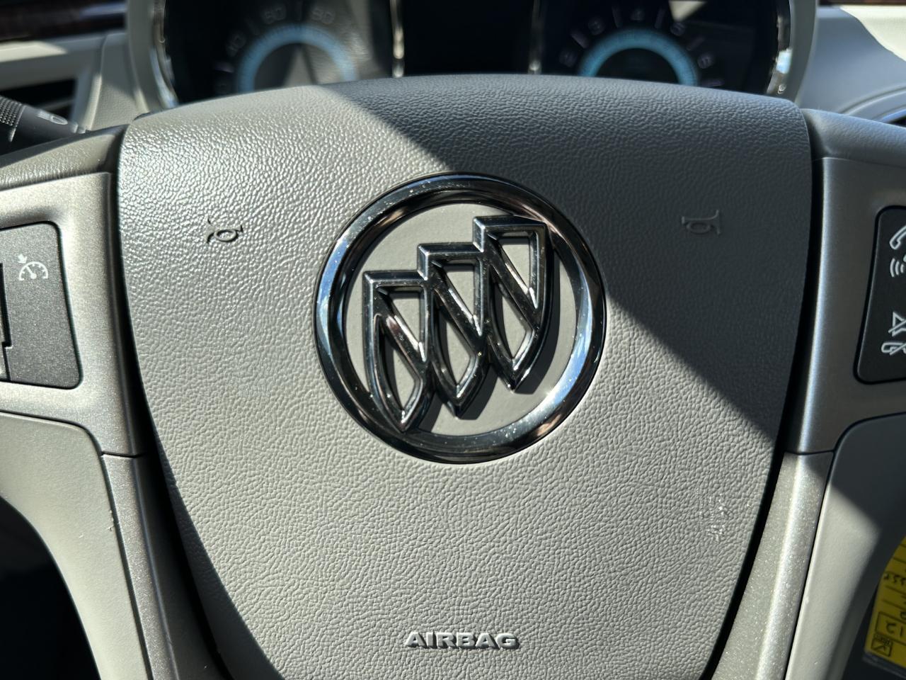 Buick LaCrosse 4D Sedan 2012
