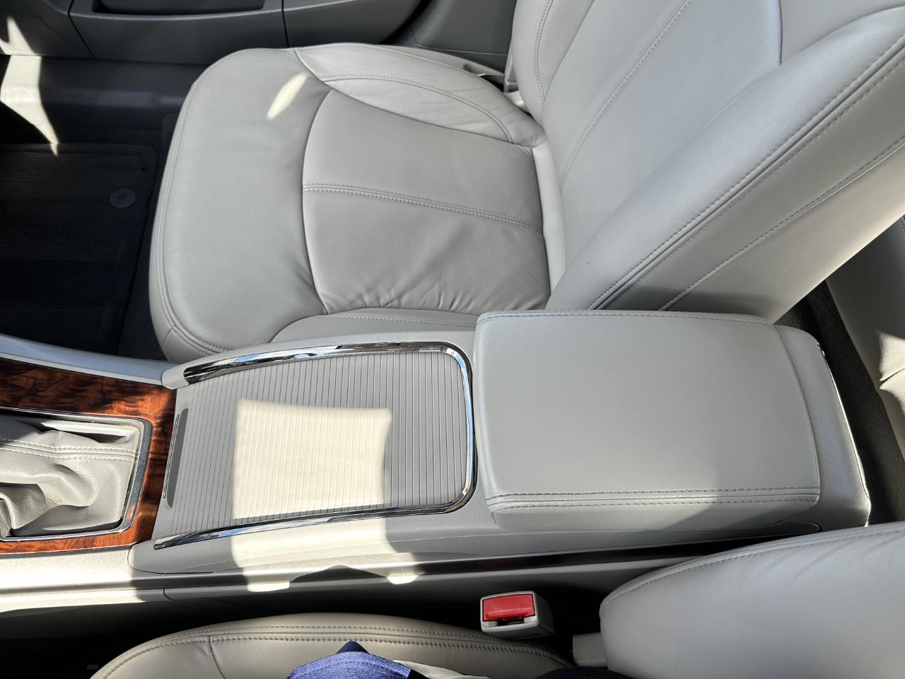 Buick LaCrosse 4D Sedan 2012