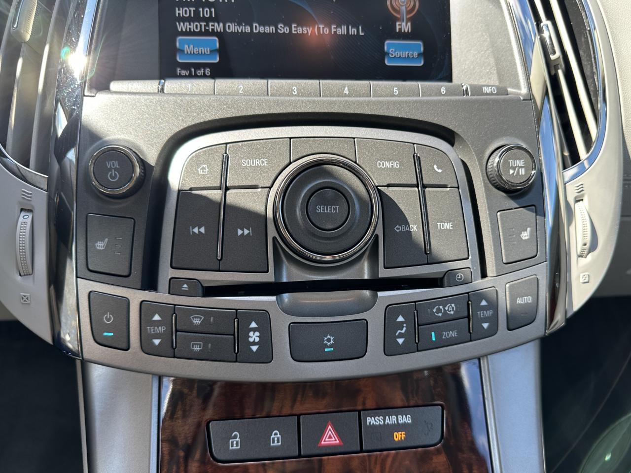 Buick LaCrosse 4D Sedan 2012